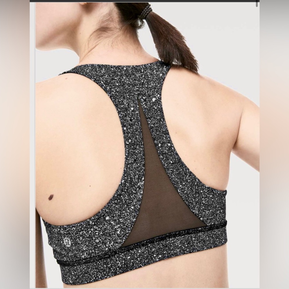 Lululemon Invigorate Bra
Luminesce Splatter White Black / Black size 4
